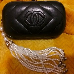 Vintage 1997 chanel black lambskin and pearl